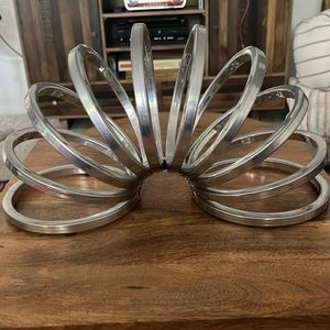 Slinky decor 15 X 10 Silver